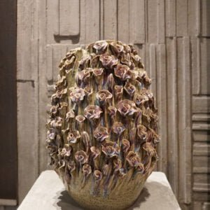 Egg rose vase