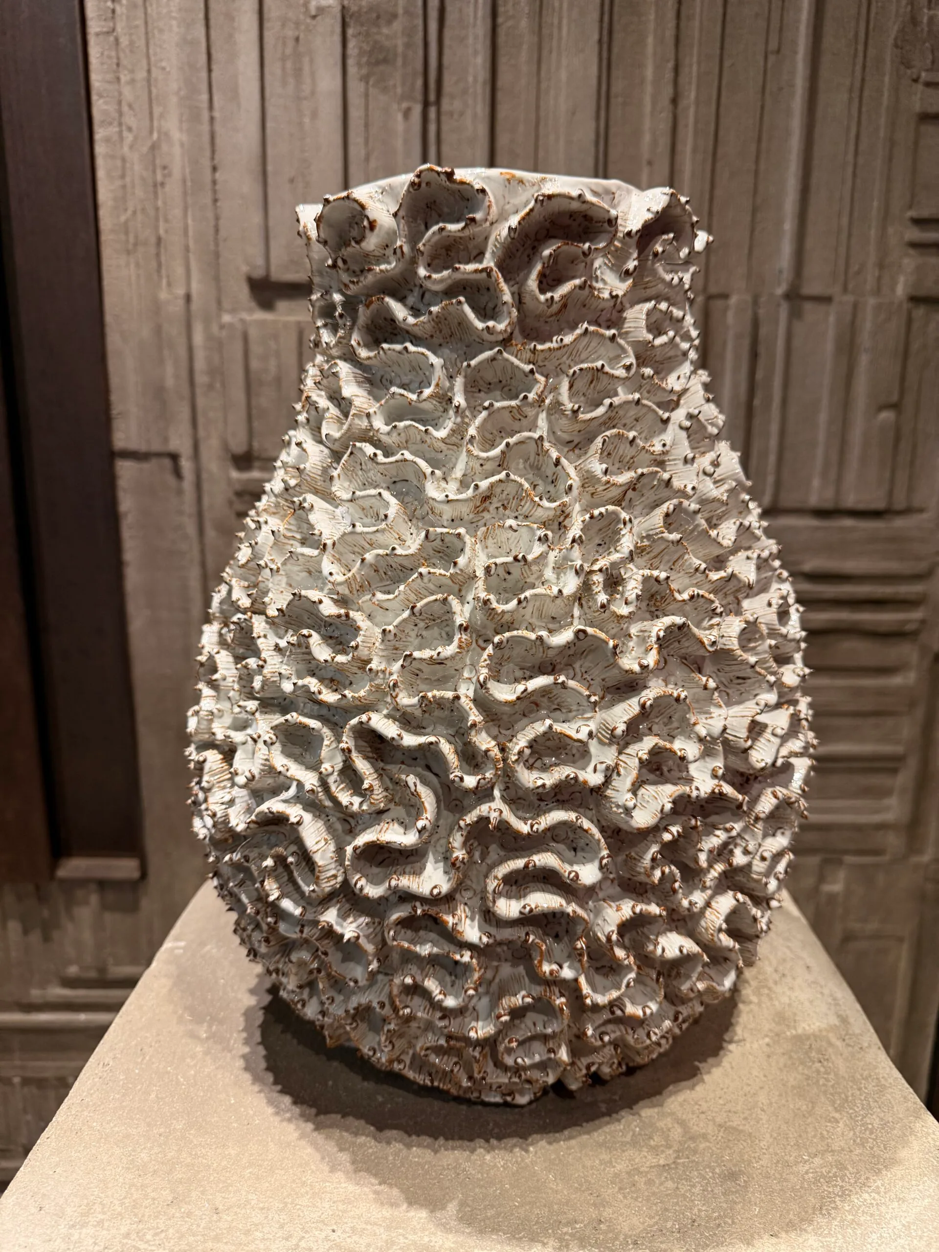 Vase White Coral White Brown