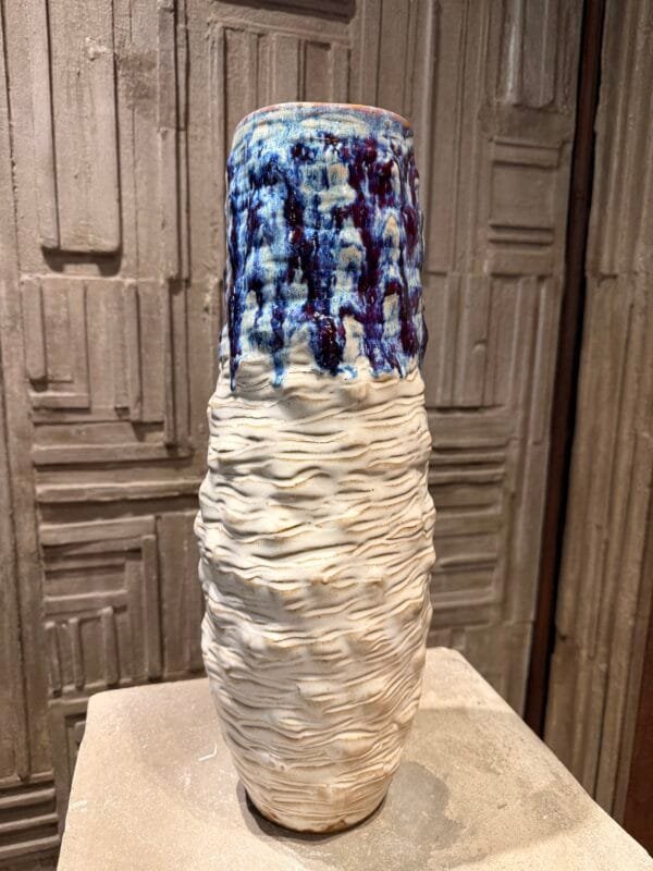Tall vase with purple effect M